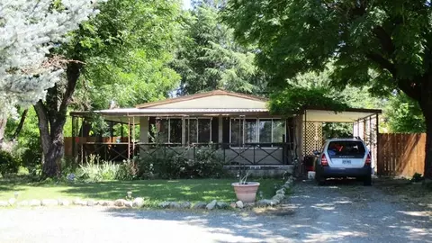 1701 Carton Way, Grants Pass, OR 97526