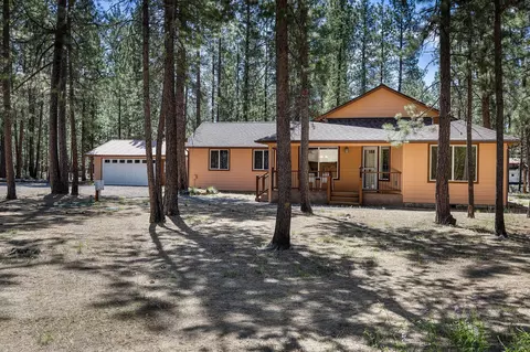 51885 Pine Loop Dr, La Pine, OR 97739 photo 3