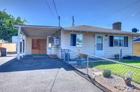 2864 Howard Ave, Medford, OR 97501