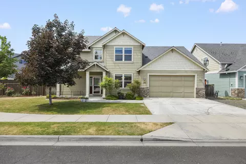 185 Willow Springs Dr, Talent, OR 97540