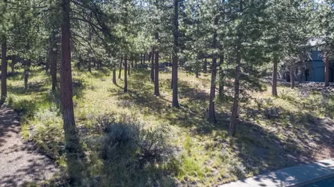 2544 NW Obrien Ct, Bend, OR 97703 photo 8