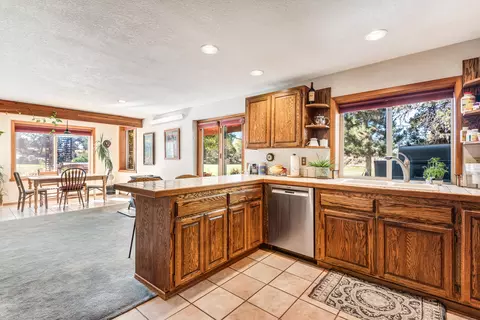 20755 N Star Way, Bend, OR 97703 photo 11