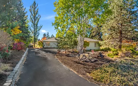 20755 N Star Way, Bend, OR 97703 photo 2