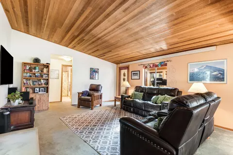 20755 N Star Way, Bend, OR 97703 photo 4