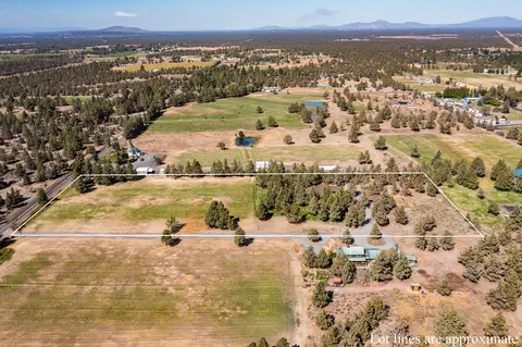 View/Area - 62880 Dickey Rd, Bend, OR 97701 photo 2 of 3