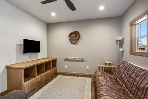 Bedroom - 62880 Dickey Rd, Bend, OR 97701 photo 7 of 7