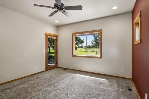 Bedroom - 62880 Dickey Rd, Bend, OR 97701 photo 3 of 7