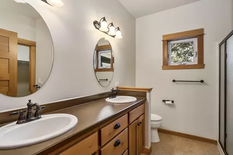 Bath - 62880 Dickey Rd, Bend, OR 97701 photo 1 of 4