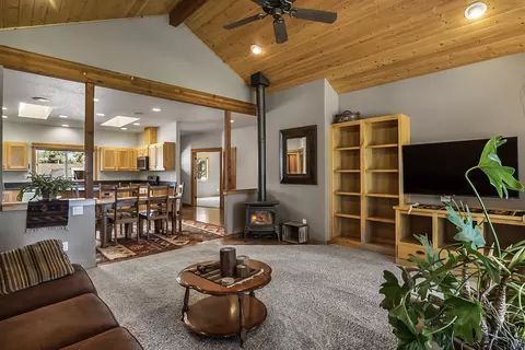 Living - 62880 Dickey Rd, Bend, OR 97701 photo 2 of 3