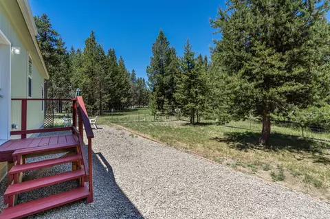 16480 Wayne Dr, La Pine, OR 97739 photo 24