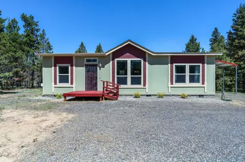 16480 Wayne Dr, La Pine, OR 97739 photo 2