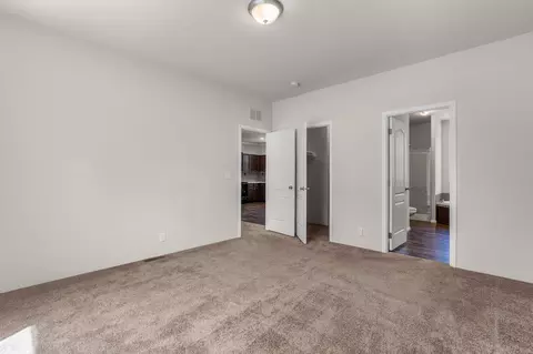 16480 Wayne Dr, La Pine, OR 97739 photo 11