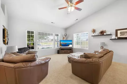 1070 Havenwood Dr, Eagle Point, OR 97524 photo 9