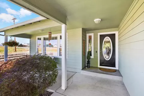 1070 Havenwood Dr, Eagle Point, OR 97524 photo 6