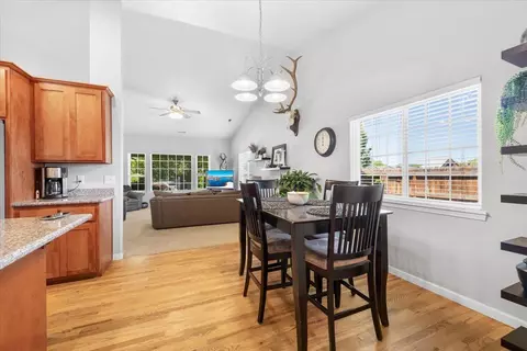 1070 Havenwood Dr, Eagle Point, OR 97524 photo 13