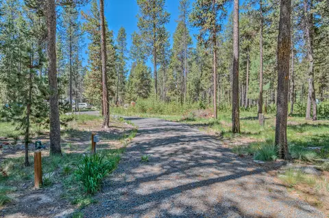 17118 Pasadena Rd, Bend, OR 97707 photo 3