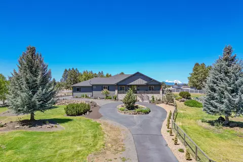 61885 Ward Rd, Bend, OR 97702