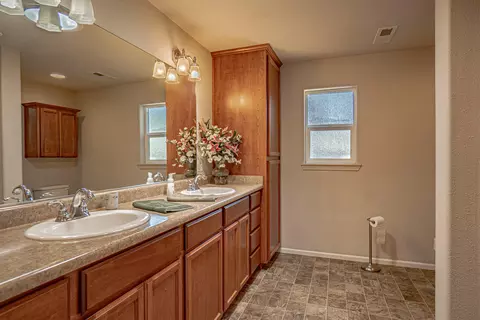 976 Jessica Ct, Eagle Point, OR 97524 photo 23