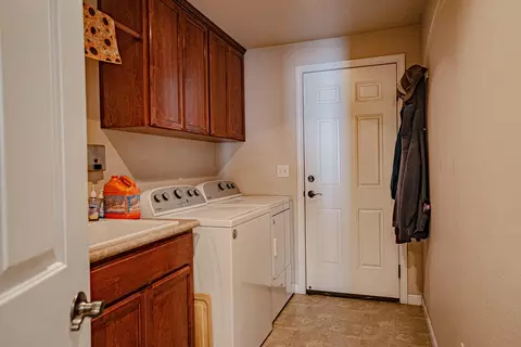 976 Jessica Ct, Eagle Point, OR 97524 photo 31