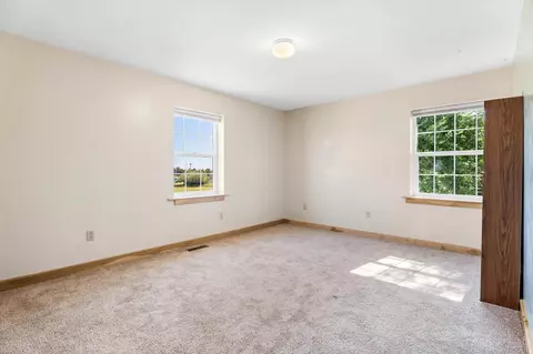 Bedroom - 65755 Cline Falls Rd, Bend, OR 97703 photo 1 of 3