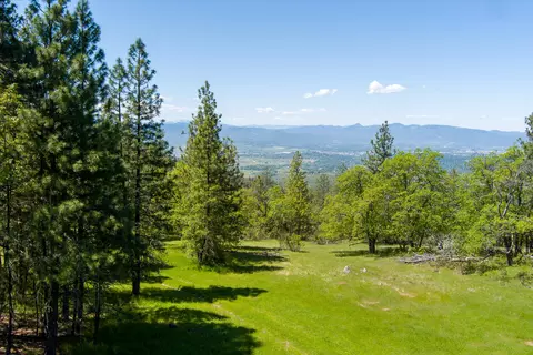 0 Hillcrest Rd, Medford, OR 97504