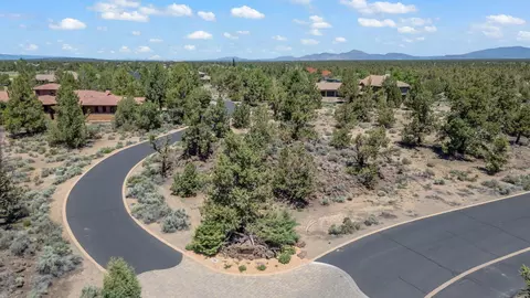 65698 Cairn Ct # 32, Bend, OR 97701