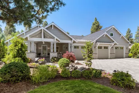 21067 SE Avery Ln, Bend, OR 97702