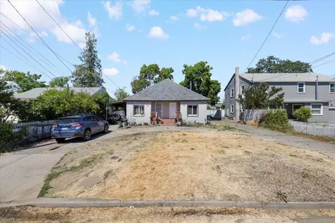 513 Boardman St, Medford, OR 97501