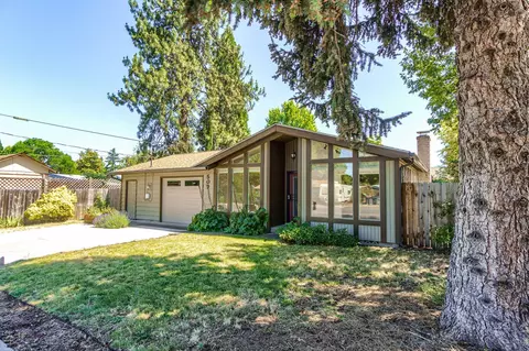 509 Holmes Ave, Medford, OR 97501