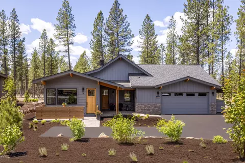 18105 Forestbrook Lp #16, Bend, OR 97707