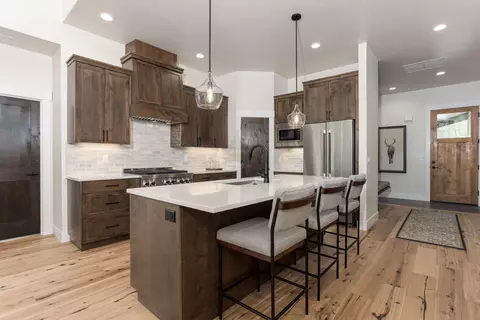 18105 Forestbrook Lp #16, Bend, OR 97707 photo 13