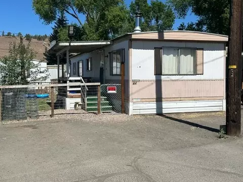 126 NW B St, Madras, OR 97741
