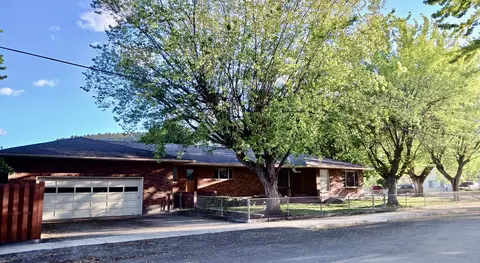 150 NW 2nd Ave, John Day, OR 97845