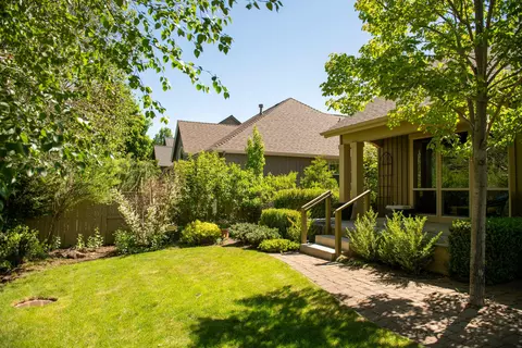 Exterior - 19492 Sugar Mill Loop, Bend, OR 97702 photo 5 of 7