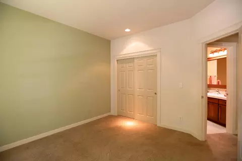 Bedroom - 19492 Sugar Mill Loop, Bend, OR 97702 photo 3 of 4