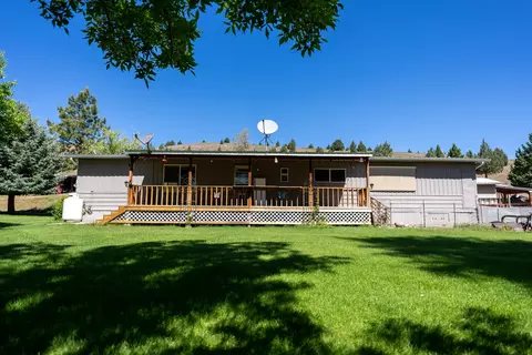 26350 Harper Creek Rd, Mount Vernon, OR 97865