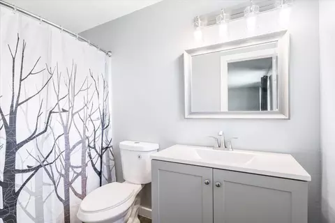 Bath - 145304 Gait Ct, La Pine, OR 97739 photo 2 of 5