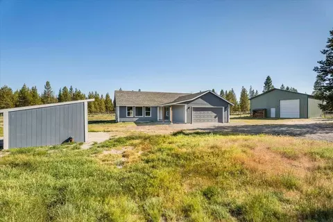 Exterior - 145304 Gait Ct, La Pine, OR 97739 photo 9 of 10