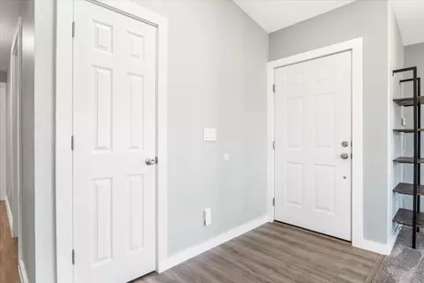 Entry Way - 145304 Gait Ct, La Pine, OR 97739 photo 2 of 5