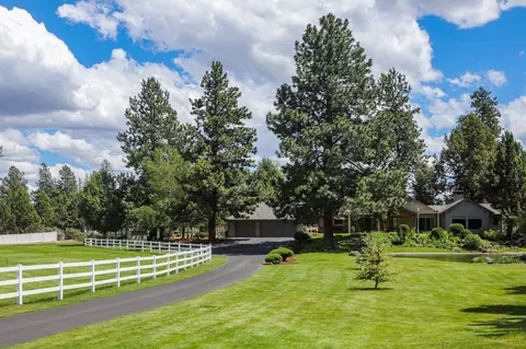 Exterior - 60604 Woodside Rd, Bend, OR 97702 photo 14 of 42