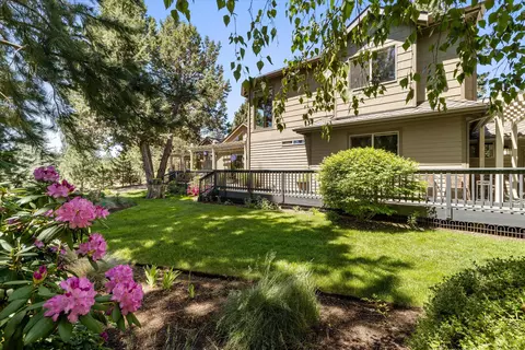 Exterior - 60604 Woodside Rd, Bend, OR 97702 photo 16 of 42