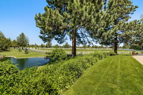 Exterior - 60604 Woodside Rd, Bend, OR 97702 photo 23 of 42