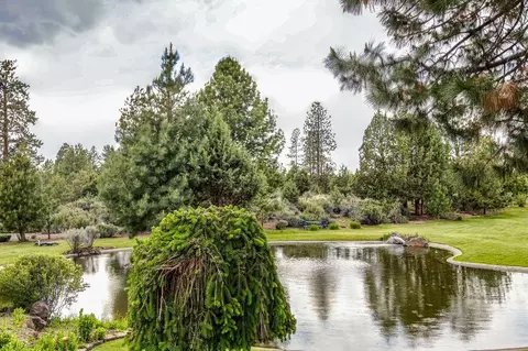 View/Area - 60604 Woodside Rd, Bend, OR 97702 photo 2 of 9