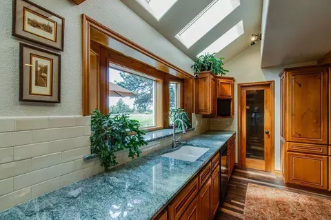 Kitchen - 60604 Woodside Rd, Bend, OR 97702 photo 3 of 3