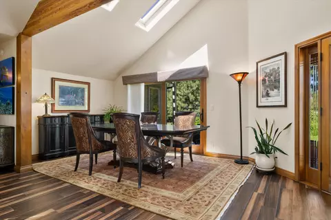 Dining - 60604 Woodside Rd, Bend, OR 97702 photo 1 of 1