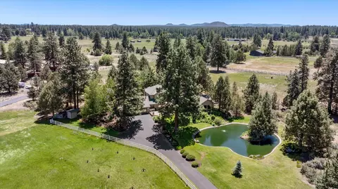 View/Area - 60604 Woodside Rd, Bend, OR 97702 photo 6 of 9