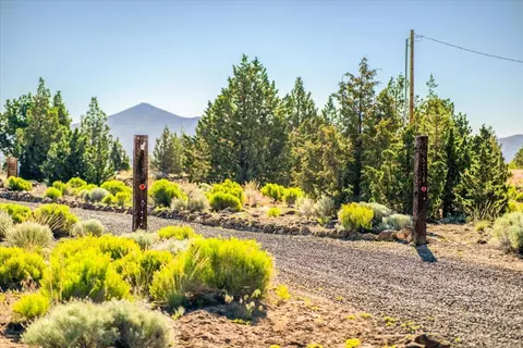 16753 SW Blue Jay Rd, Terrebonne, OR 97760