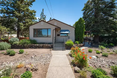 Exterior - 654 NE 4th St, Bend, OR 97701 photo 4 of 20