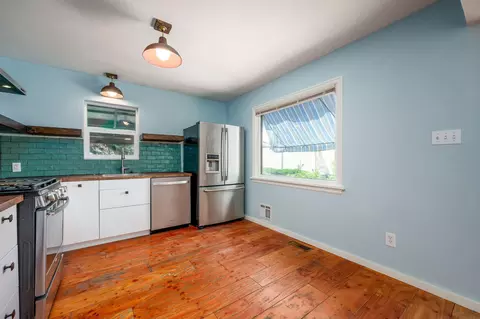 Kitchen - 654 NE 4th St, Bend, OR 97701 photo 4 of 4