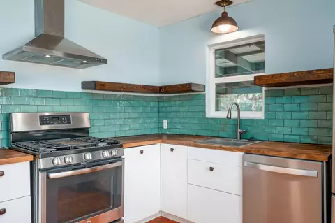 Kitchen - 654 NE 4th St, Bend, OR 97701 photo 2 of 4